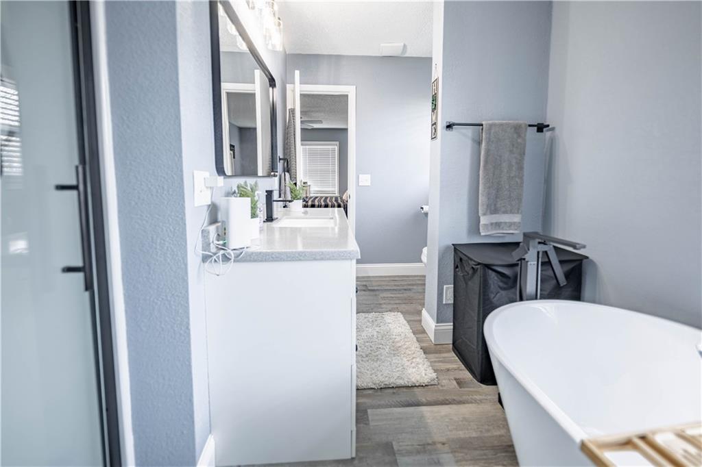 10105 East 35th Street South Independence, MO 64052 - Photo 21 of 34