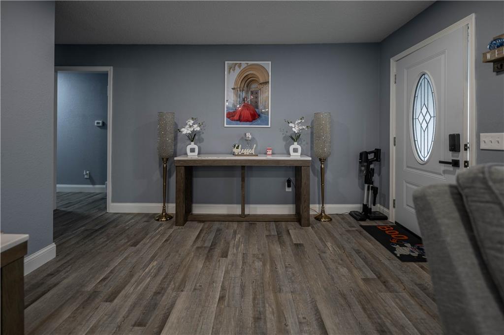 10105 East 35th Street South Independence, MO 64052 - Photo 6 of 34