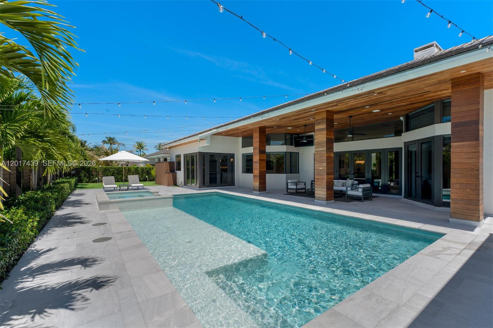 10040 Southwest 124th Street Miami, FL 33176 - Photo 33 of 40