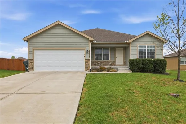 $357,500 | 17175 South Kill Creek Road, Gardner, KS 66030