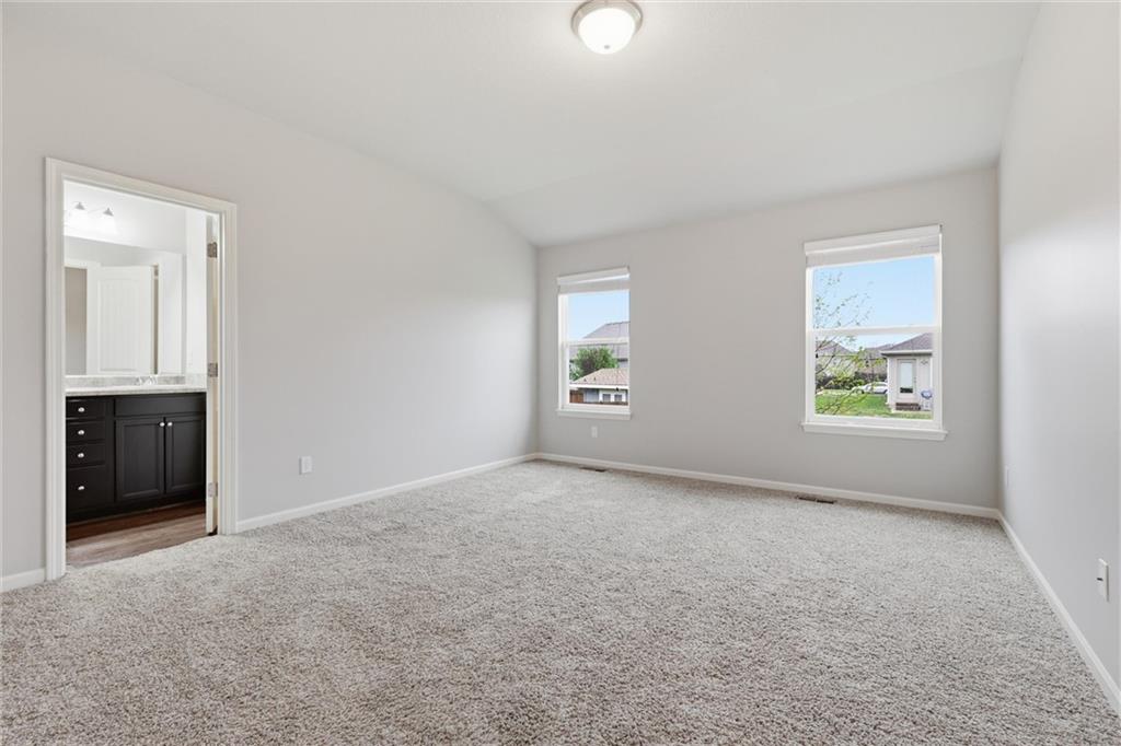 17175 South Kill Creek Road Gardner, KS 66030 - Photo 17 of 34