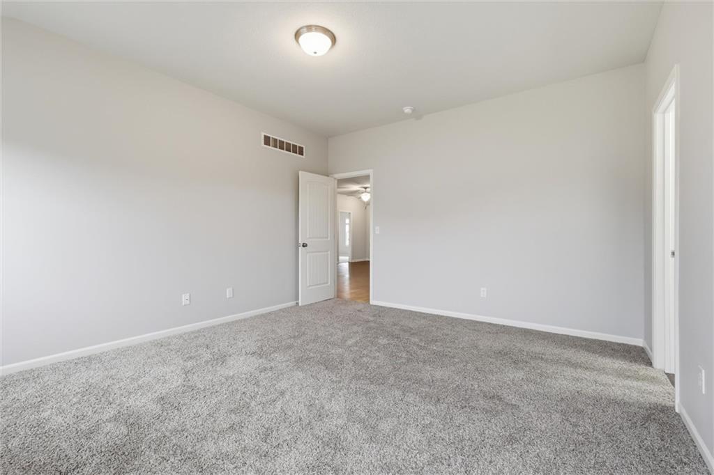 17175 South Kill Creek Road Gardner, KS 66030 - Photo 18 of 34