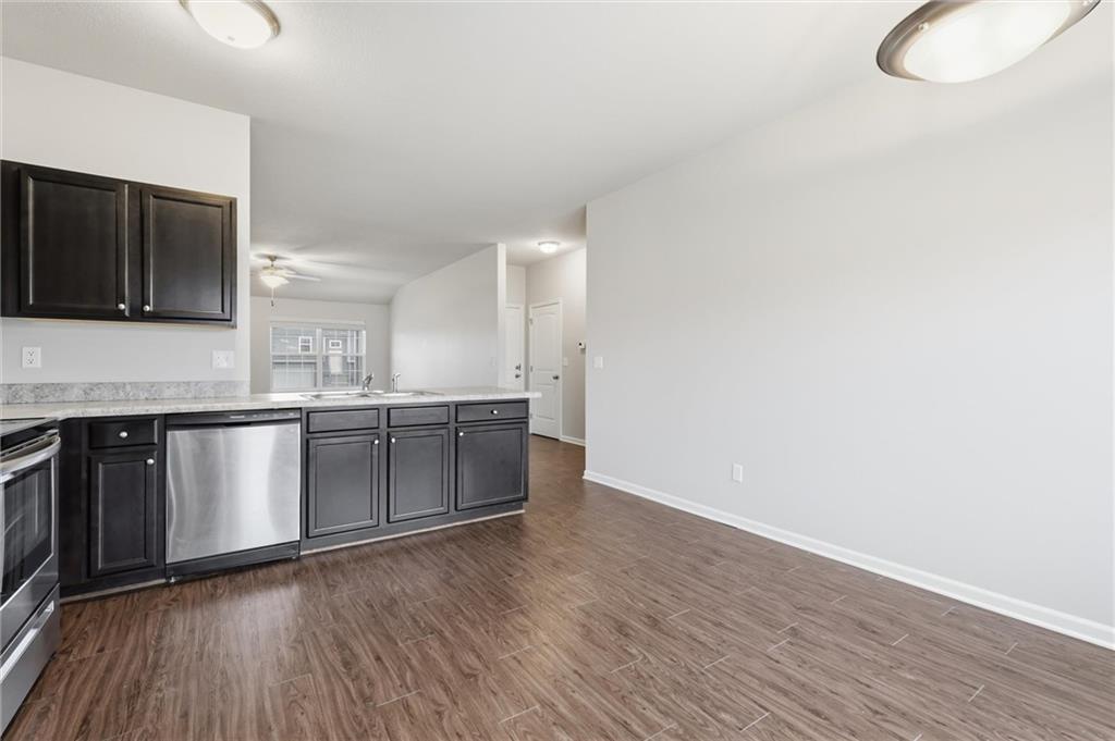 17175 South Kill Creek Road Gardner, KS 66030 - Photo 9 of 34