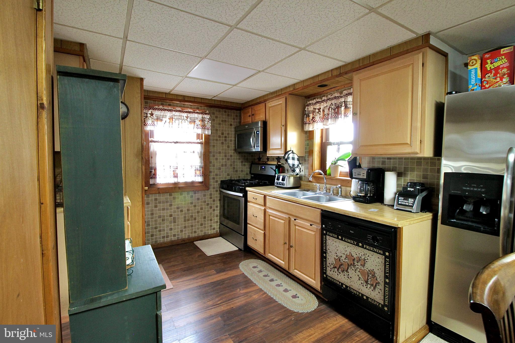560 Fairfax Road York, PA 17404 - Photo 6 of 26 Gallery Image 6