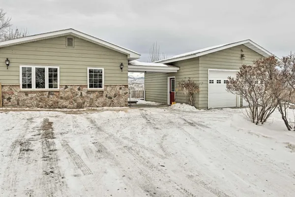 $707,777 | 2021 Hillcrest Drive, Lander, WY 82520