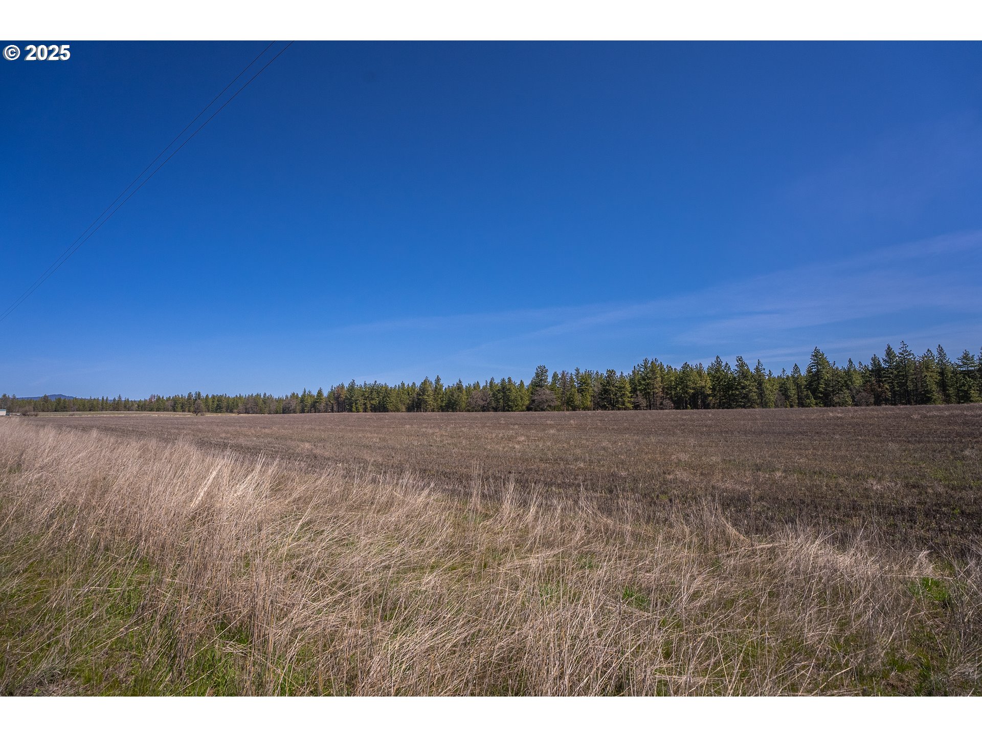 2 Mountain Views, Unit 2 Goldendale, WA 98620 - Photo 2 of 6 a view of lake and mountain