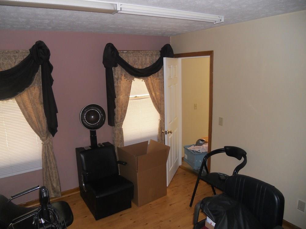 2830 Winner Road Clark, PA 16150 - Photo 11 of 25 Gallery Image 11