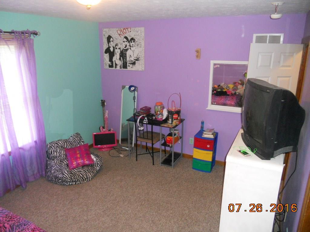 2830 Winner Road Clark, PA 16150 - Photo 17 of 25 Gallery Image 17