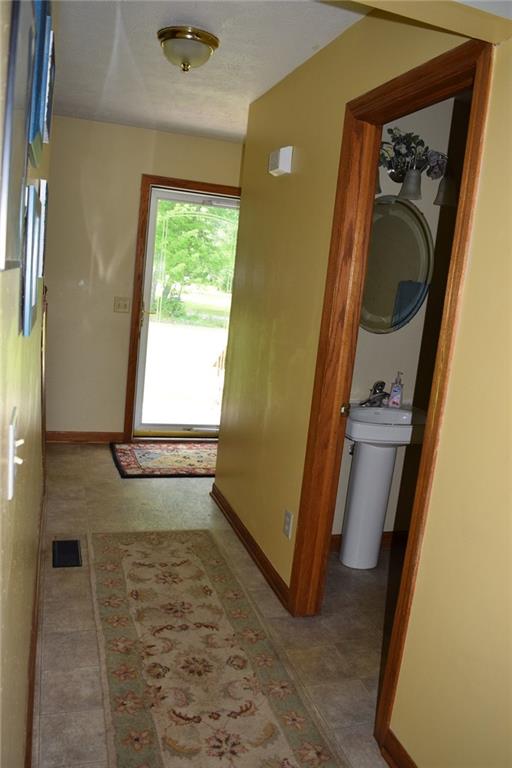 2830 Winner Road Clark, PA 16150 - Photo 9 of 25 Gallery Image 9