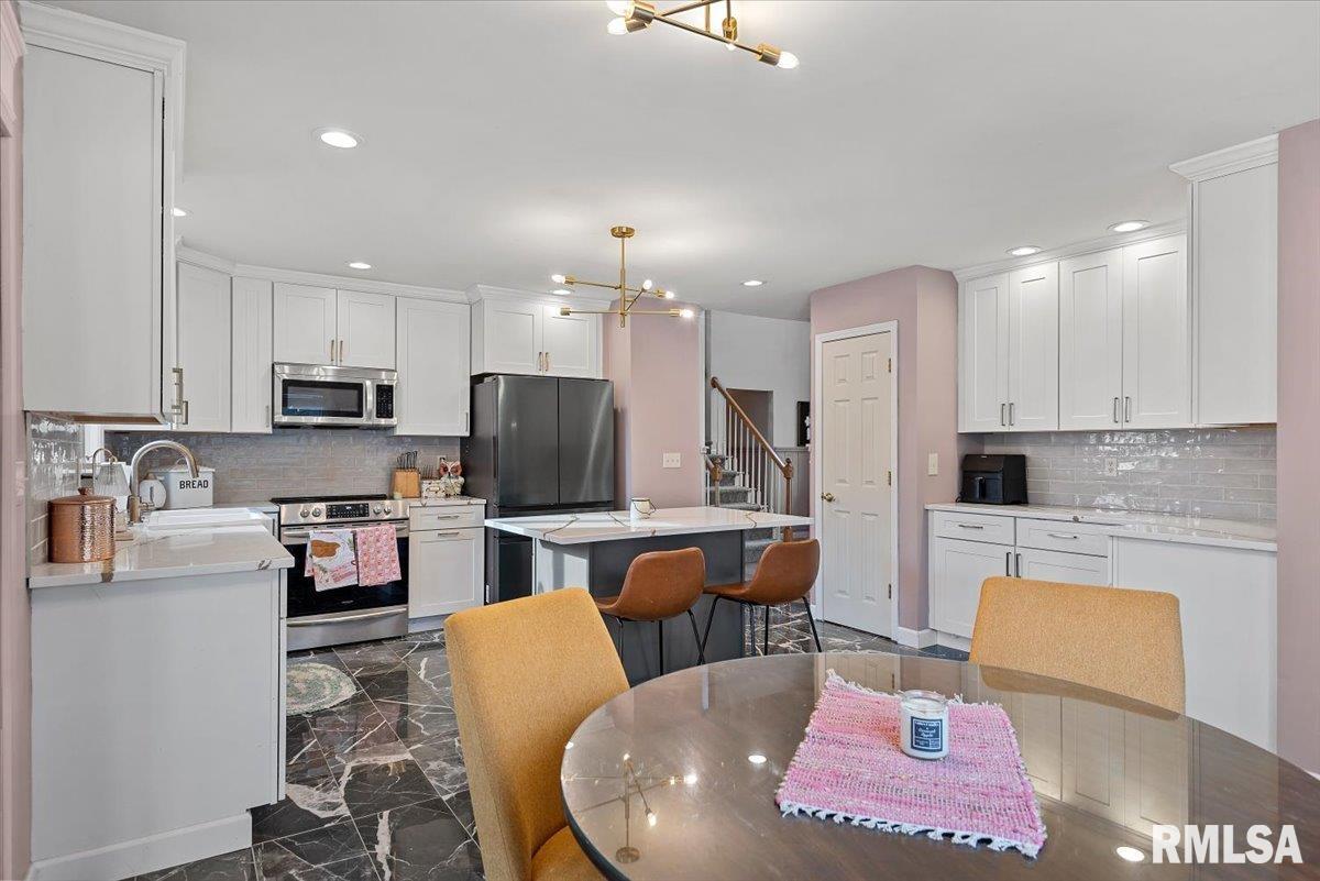 2314 Northshire Road Taylorville, IL 62568 - Photo 16 of 62