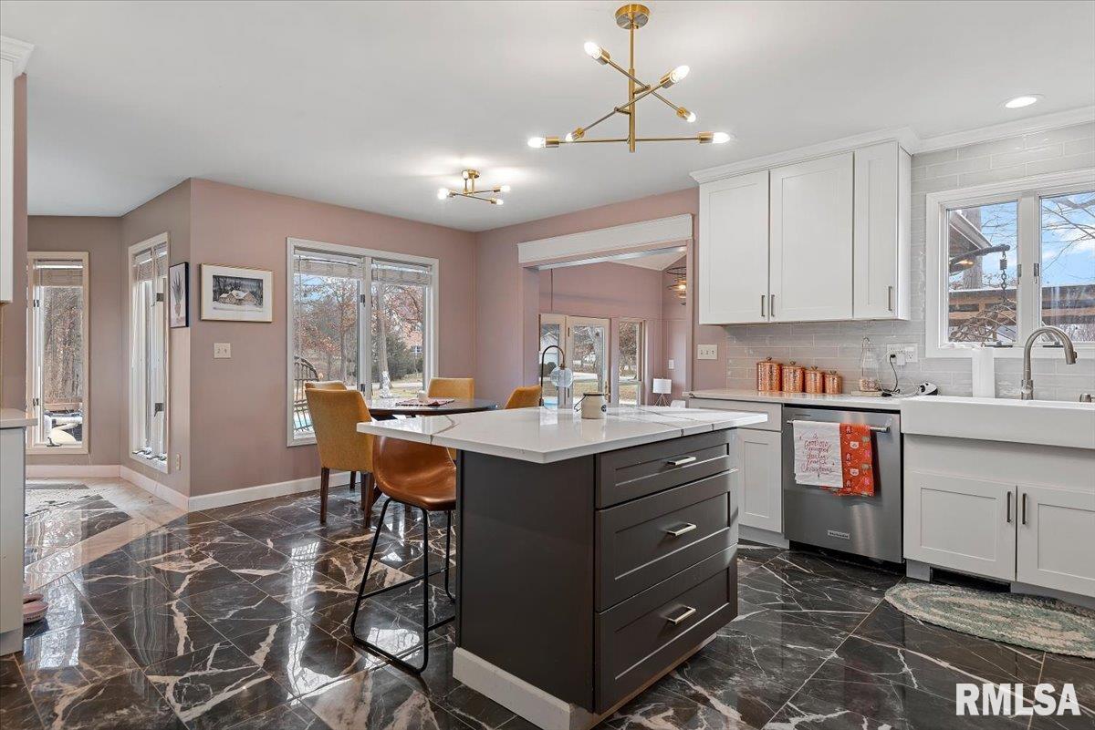 2314 Northshire Road Taylorville, IL 62568 - Photo 19 of 62