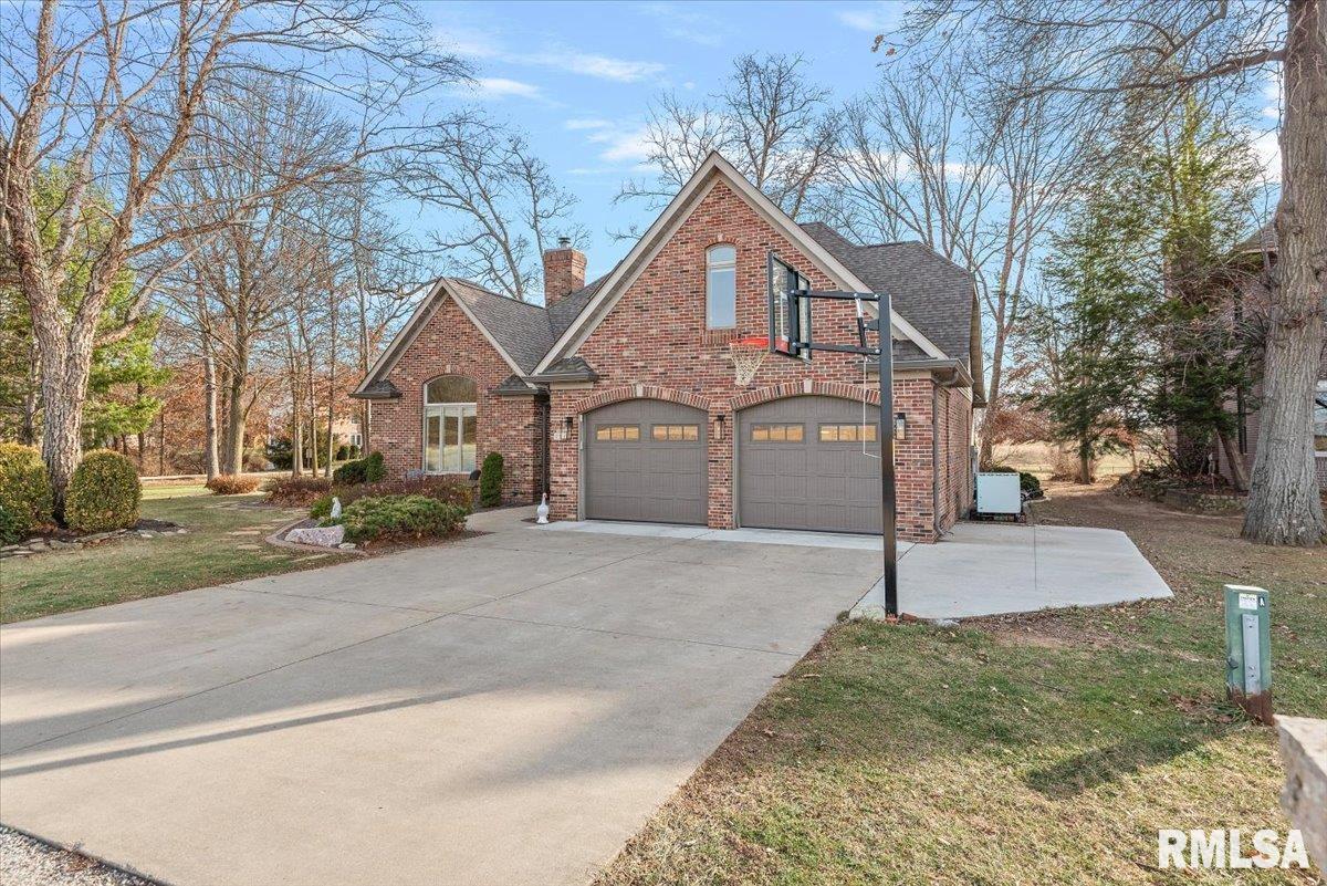 2314 Northshire Road Taylorville, IL 62568 - Photo 2 of 62