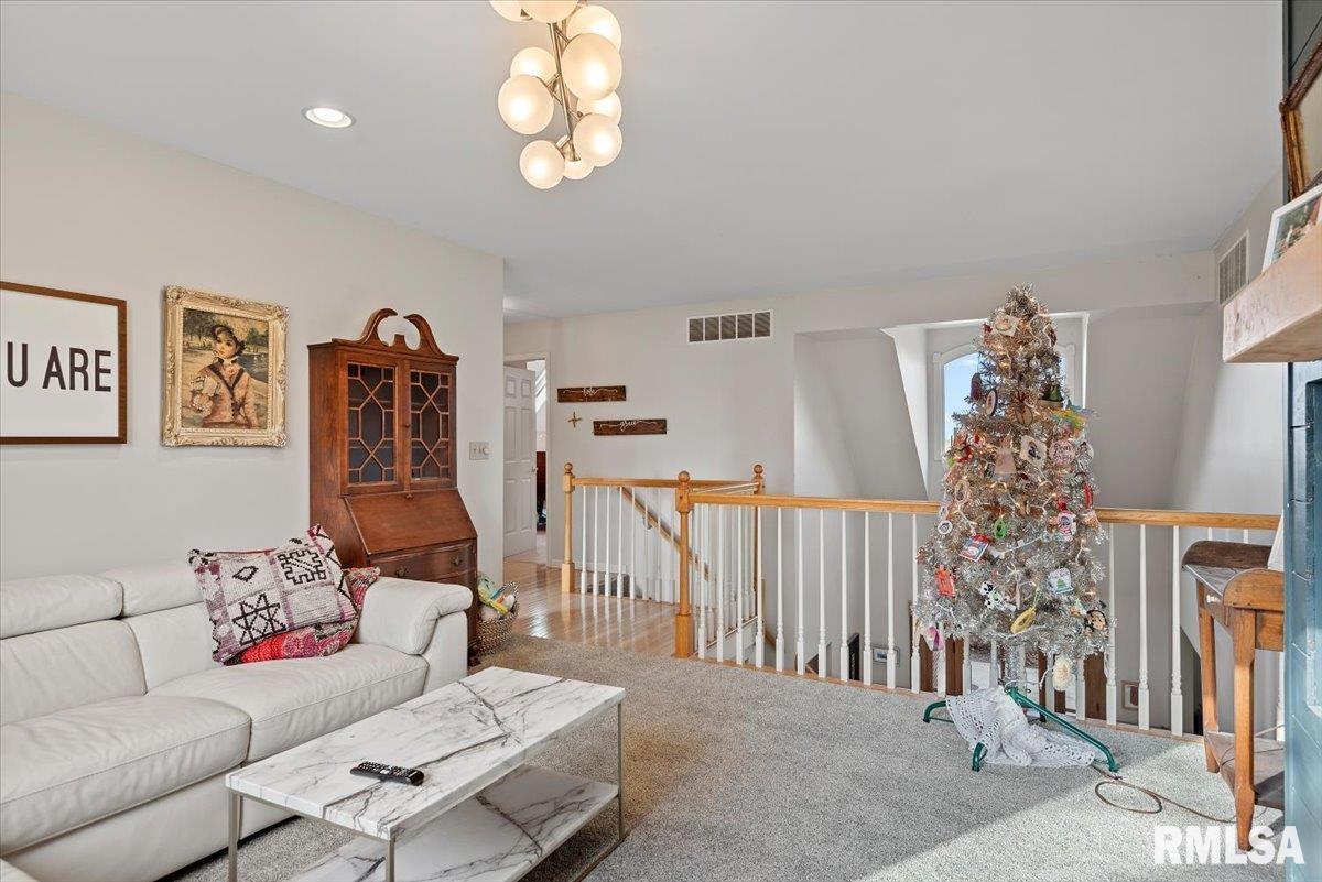 2314 Northshire Road Taylorville, IL 62568 - Photo 32 of 62