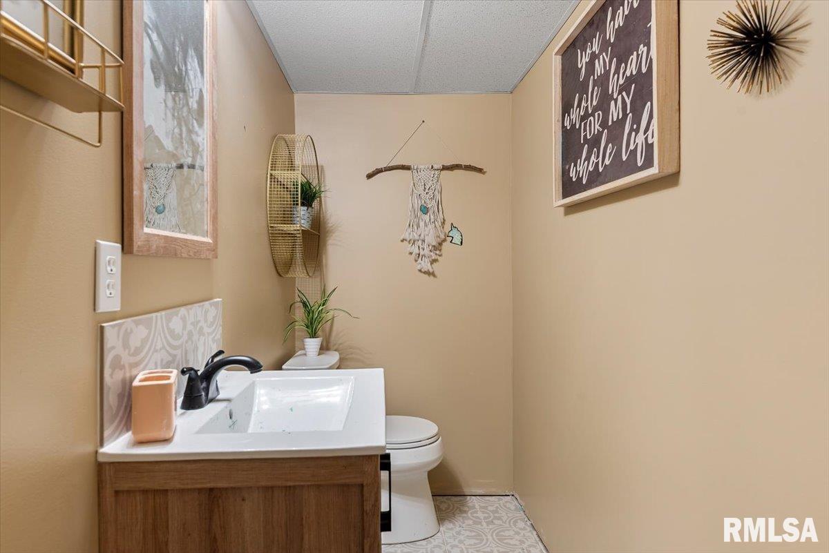 2314 Northshire Road Taylorville, IL 62568 - Photo 46 of 62