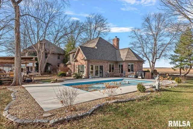 $449,900 | 2314 Northshire Road, Taylorville, IL 62568