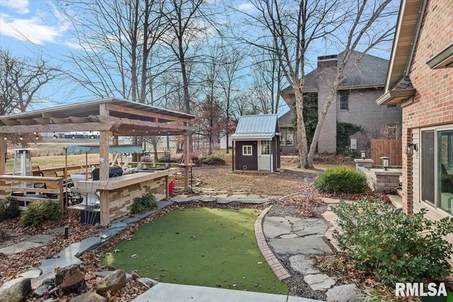 $449,900 | 2314 Northshire Road, Taylorville, IL 62568