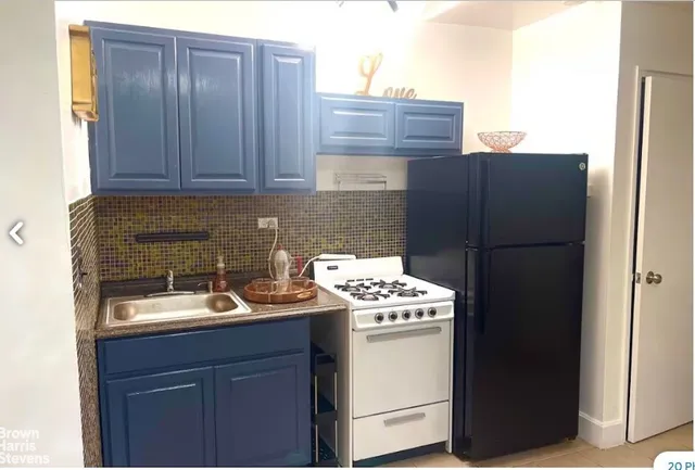 $699,000 | 2524 Radcliff Avenue | Bronxwood