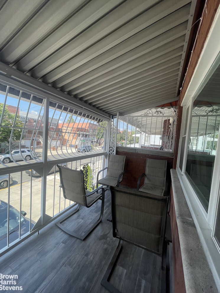 2524 Radcliff Avenue Bronx, NY 10469 - Photo 16 of 16