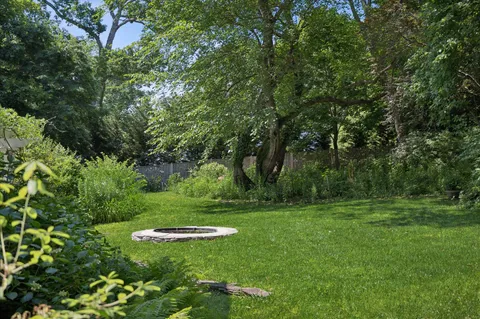 $4,150,000 | 25 Harrison Street, Sag Harbor, NY 11963