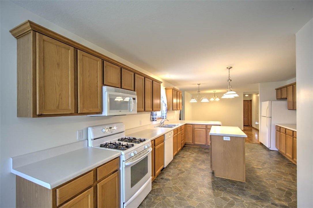 510 North Lake Shore Drive Decatur, IL 62521 - Photo 14 of 29