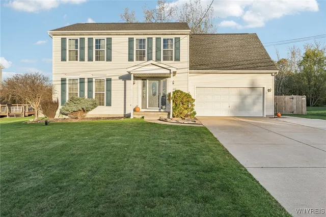 $384,000 | 6023 Shoreham Drive, Hamburg, NY 14085