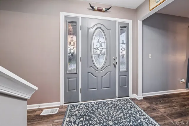 $384,000 | 6023 Shoreham Drive, Hamburg, NY 14085