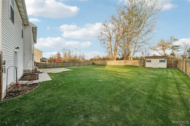 $384,000 | 6023 Shoreham Drive, Hamburg, NY 14085