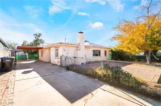 $290,000 | 145 Elm Street, Henderson, NV 89015