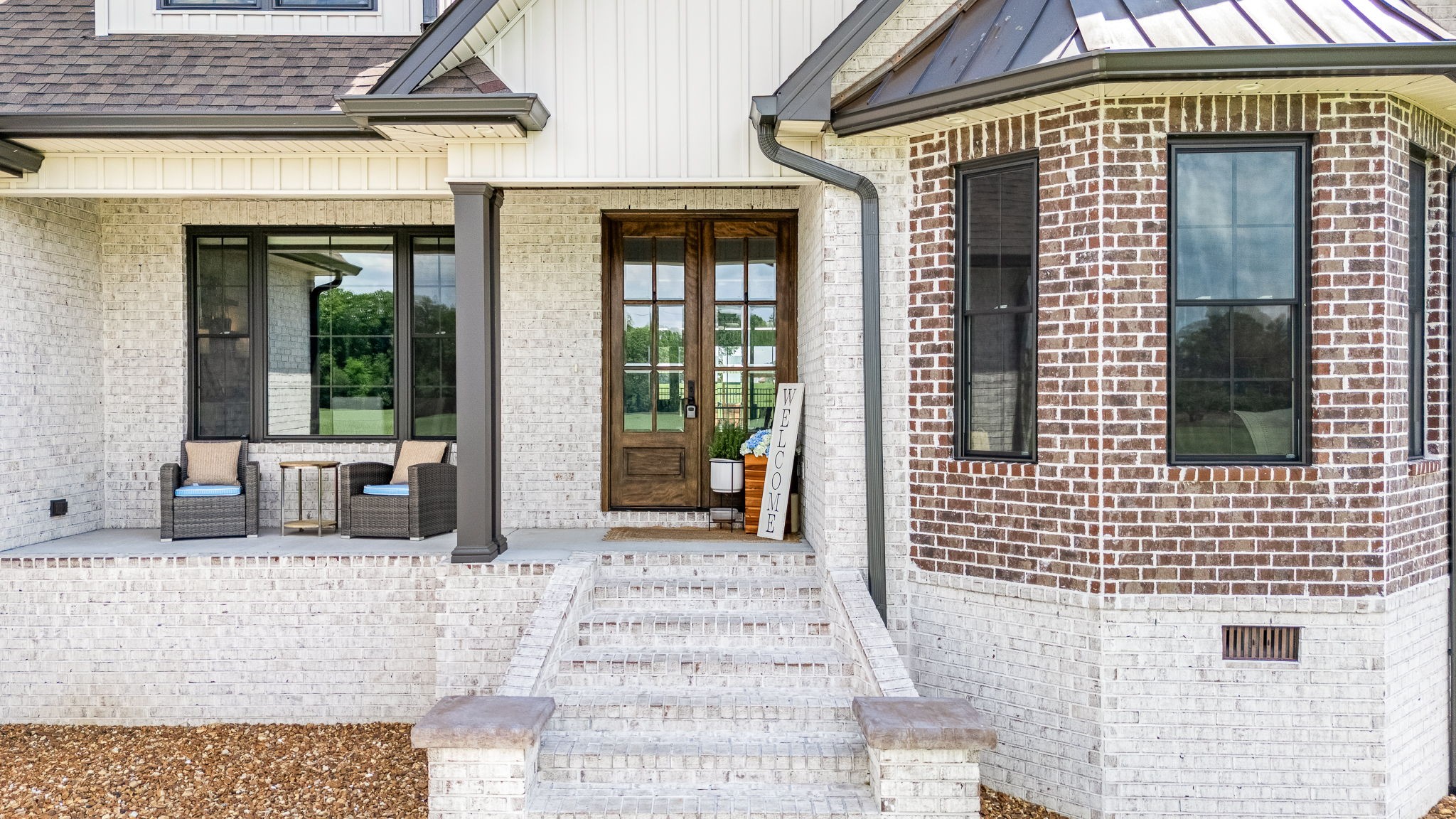 74 Holt Lane Tullahoma, TN 37388 - Photo 3 of 72 a view of a patio with table and chairs