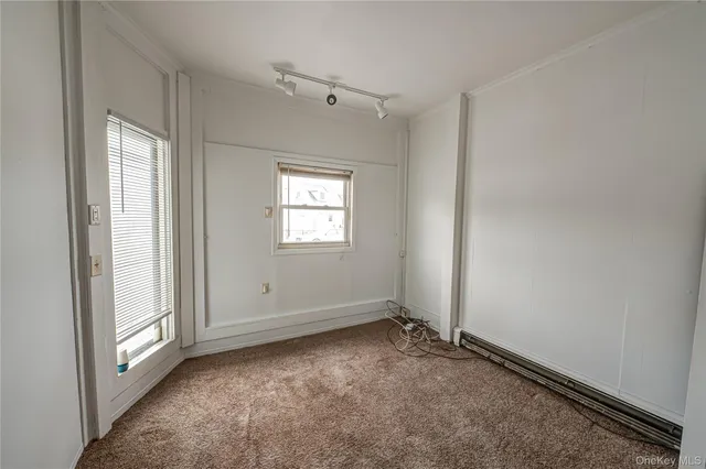 $549,000 | 284 4th Avenue, Bay Shore, NY 11706