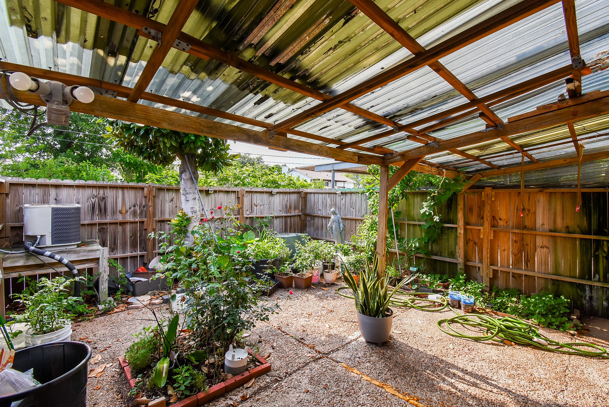 12469 Sharpview Drive, Unit 2469 Houston, TX 77072 - Photo 18 of 19
