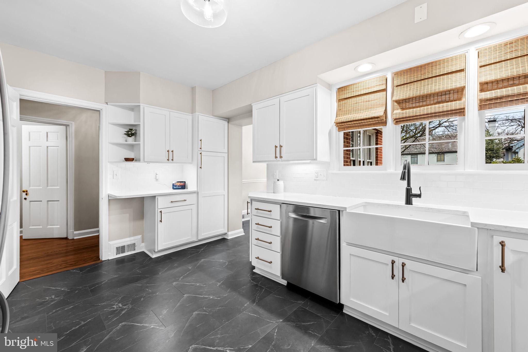 103 St Dunstans Road Baltimore, MD 21212 - Photo 17 of 61