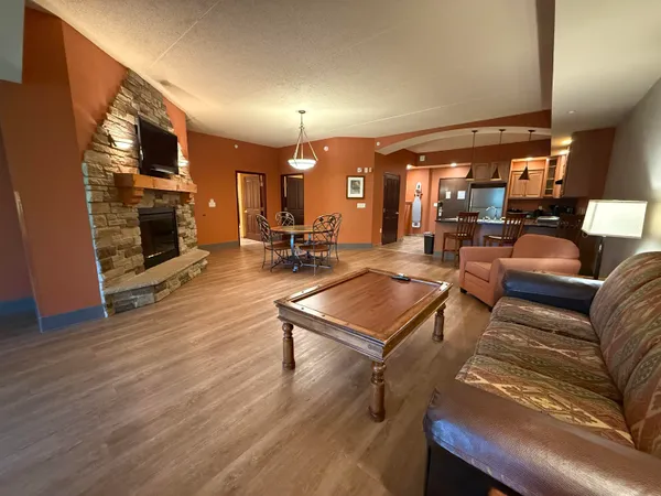 $177,000 | 2411 River, Unit 2221, Wisconsin Dells, WI 53965