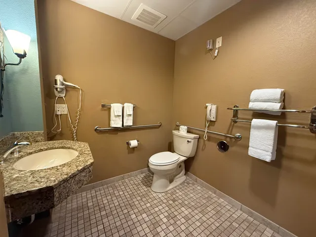 $177,000 | 2411 River, Unit 2221, Wisconsin Dells, WI 53965