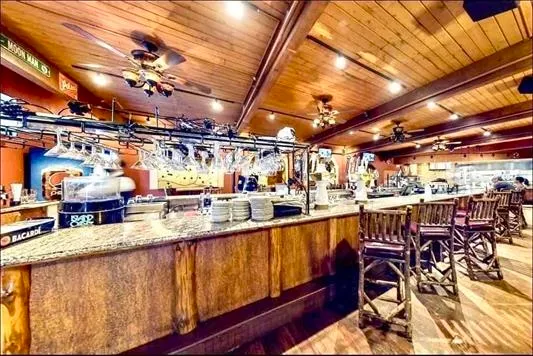 $177,000 | 2411 River, Unit 2221, Wisconsin Dells, WI 53965