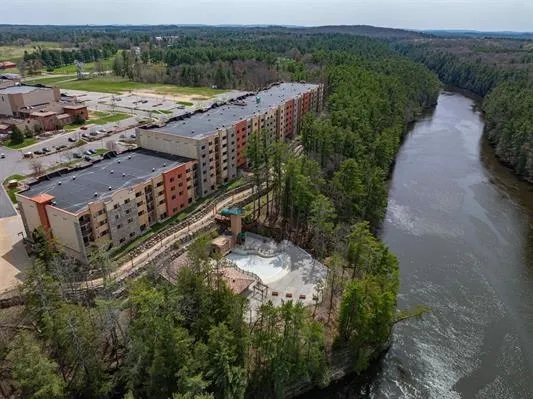 $177,000 | 2411 River, Unit 2221, Wisconsin Dells, WI 53965