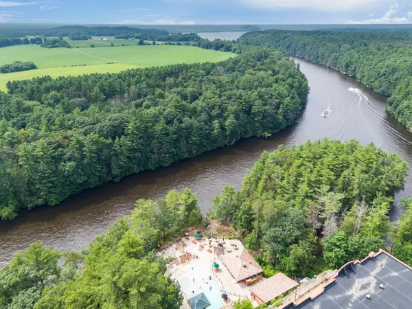 $177,000 | 2411 River, Unit 2221, Wisconsin Dells, WI 53965