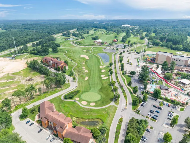 $177,000 | 2411 River, Unit 2221, Wisconsin Dells, WI 53965