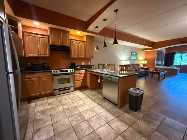 $177,000 | 2411 River, Unit 2221, Wisconsin Dells, WI 53965