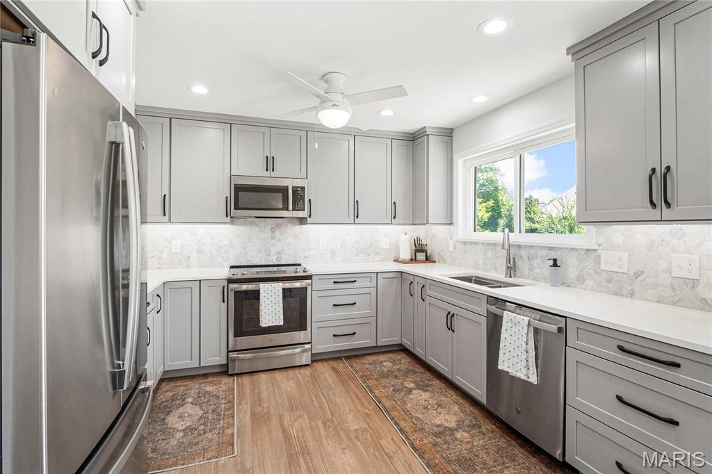 1054 Columbard Drive Ballwin, MO 63021 - Photo 19 of 47