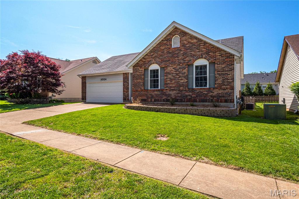 1054 Columbard Drive Ballwin, MO 63021 - Photo 2 of 47