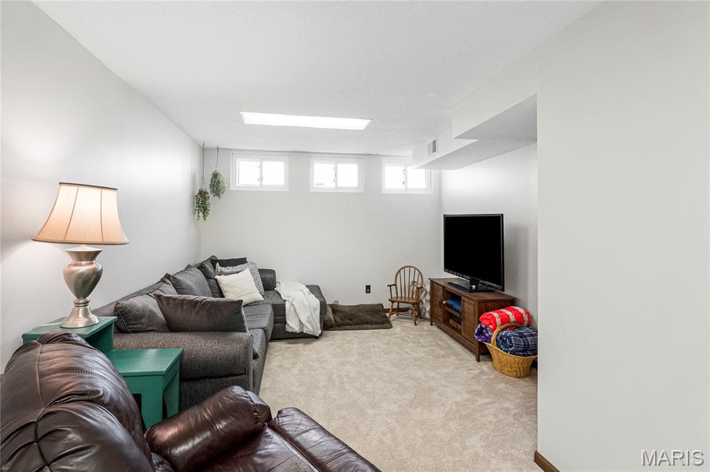 1054 Columbard Drive Ballwin, MO 63021 - Photo 32 of 47