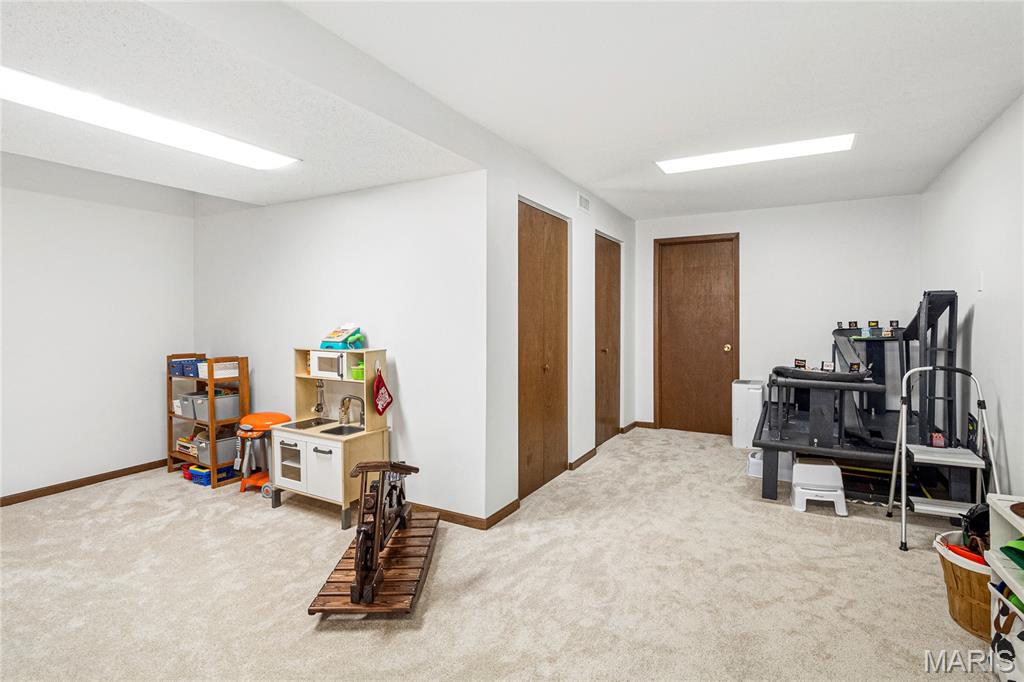 1054 Columbard Drive Ballwin, MO 63021 - Photo 38 of 47