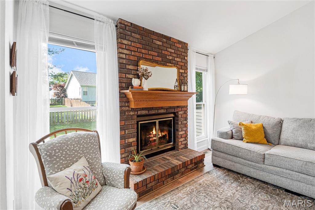 1054 Columbard Drive Ballwin, MO 63021 - Photo 9 of 47