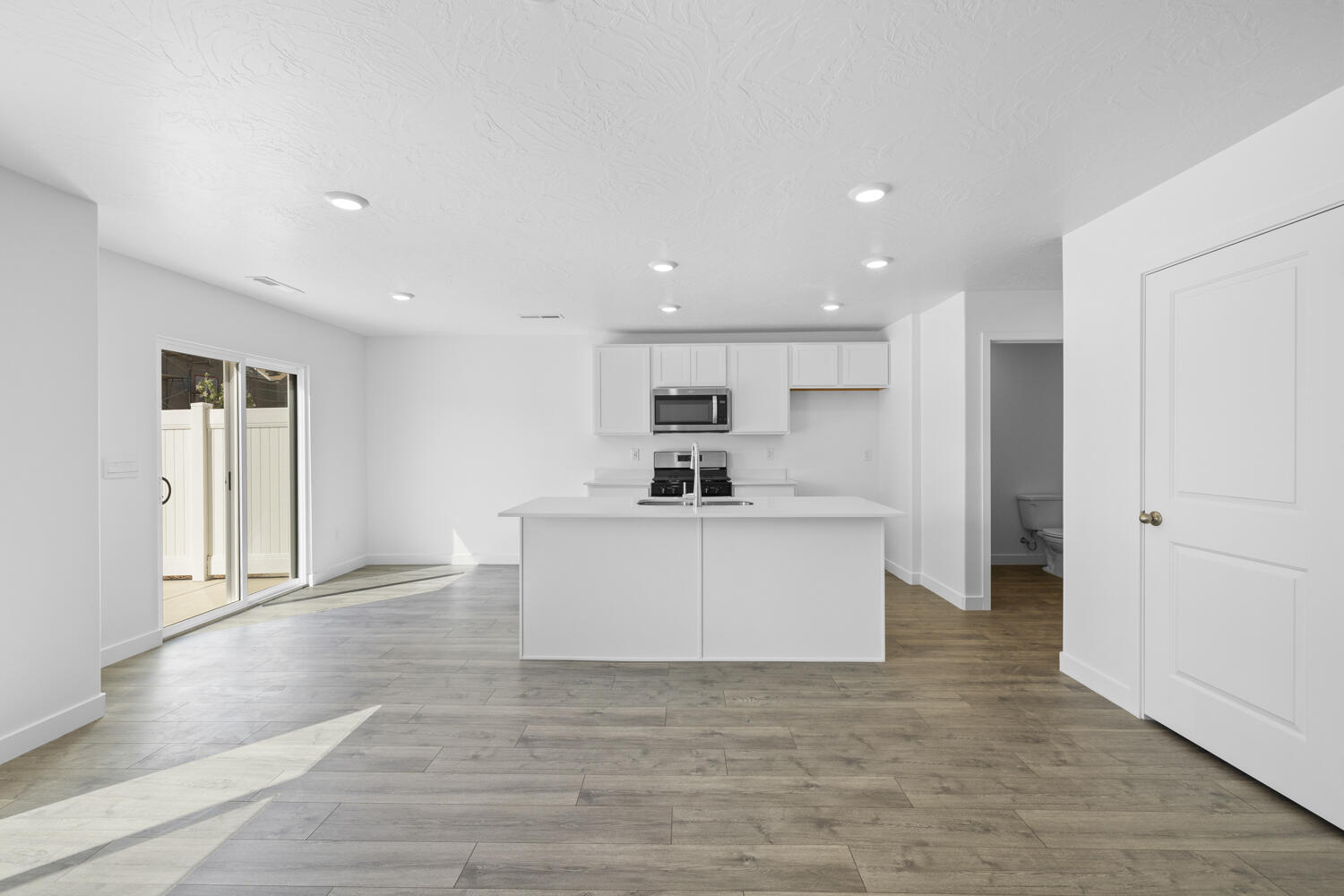 2113 Wolverine Way, Unit 2435 Washington, UT 84780 - Photo 6 of 31 R6II5520