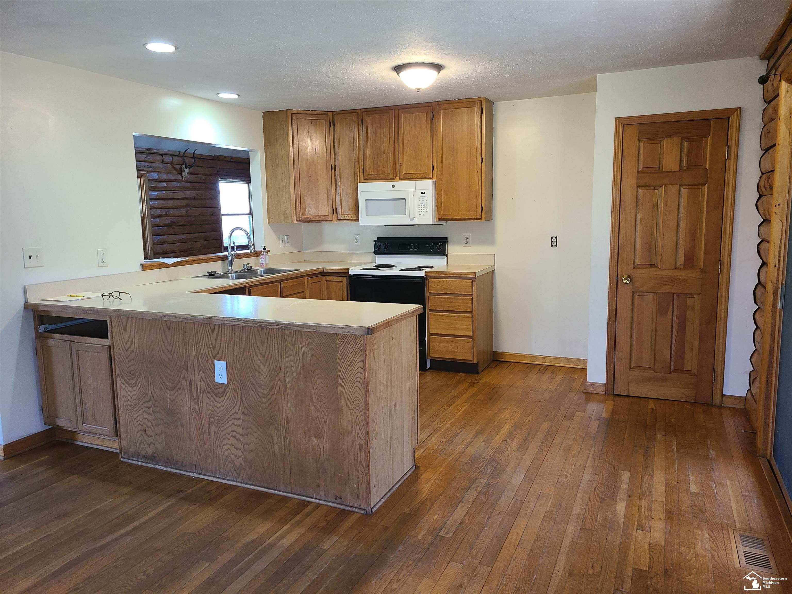 11581 Dixon Road Monroe, MI 48161 - Photo 23 of 41