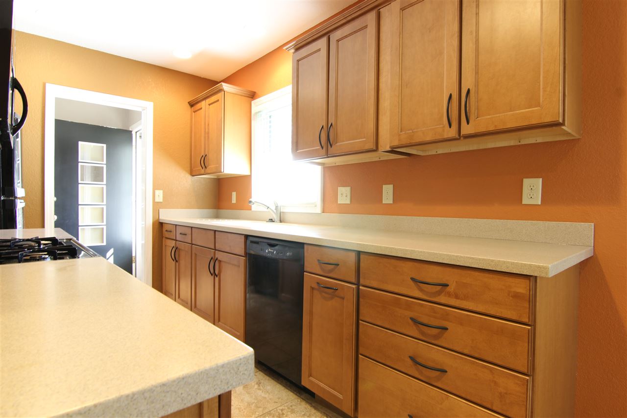309 Frederic Avenue Waterloo, IA 50701 - Photo 2 of 14 Gallery Image 2