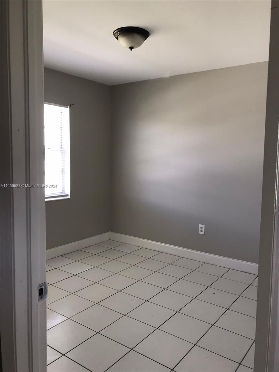 459 Northeast 210th Cir Terrace, Unit 20117 Miami, FL 33179 - Photo 15 of 33