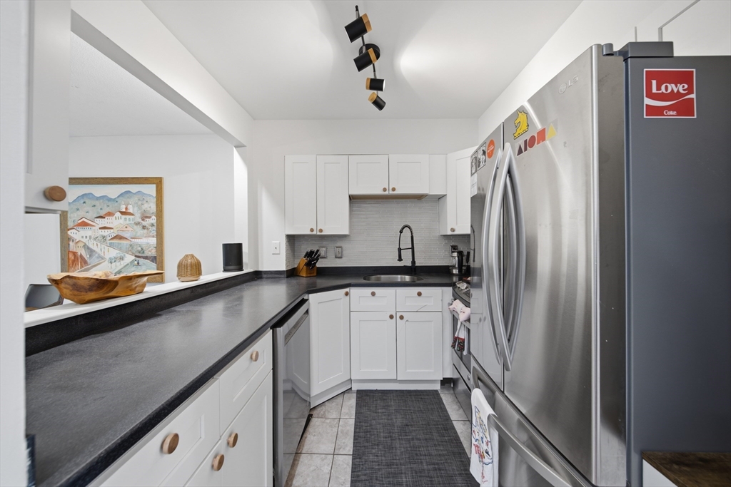 49 Breakwater Drive, Unit T10 Chelsea, MA 02150 - Photo 16 of 42