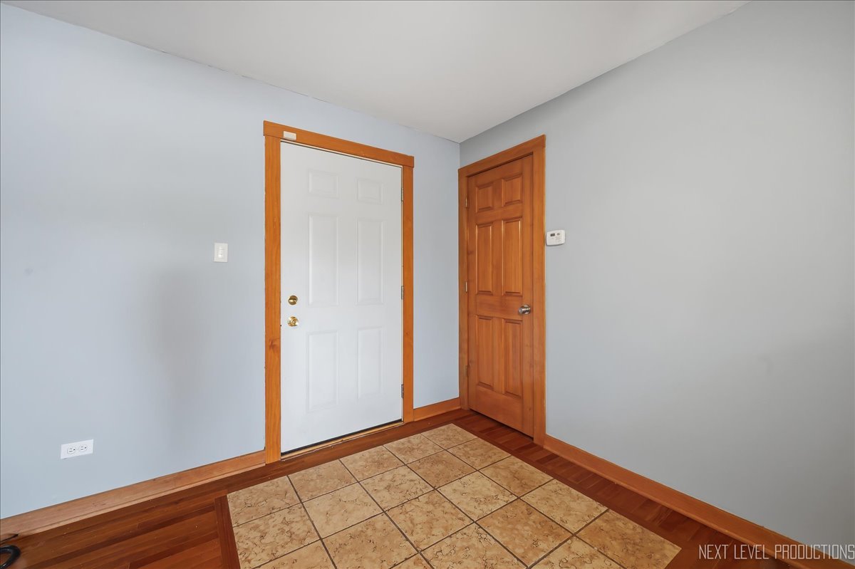 14501 Keystone Avenue, Unit 9 Midlothian, IL 60445 - Photo 12 of 22